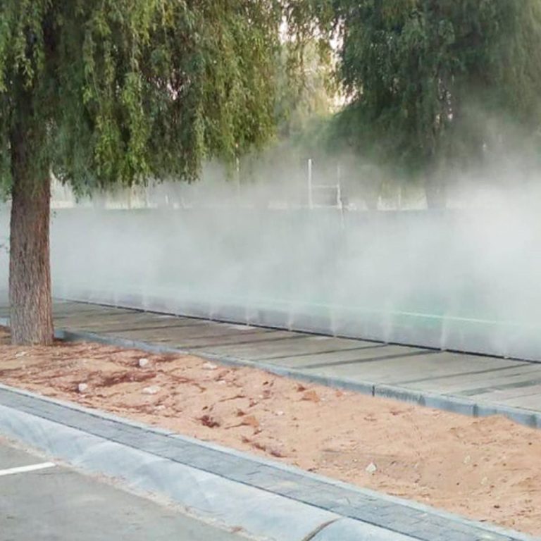 Bewässerung in pflanzlichen Zuchtbetrieben.